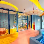 Apartamento Pinheiros Arcondicionado, Privativo, Vista Livre, Completo New, Piscina, Coworking, Academia, Lavanderia, Hidromassagem, Fogueira, Portaria 24H Etc