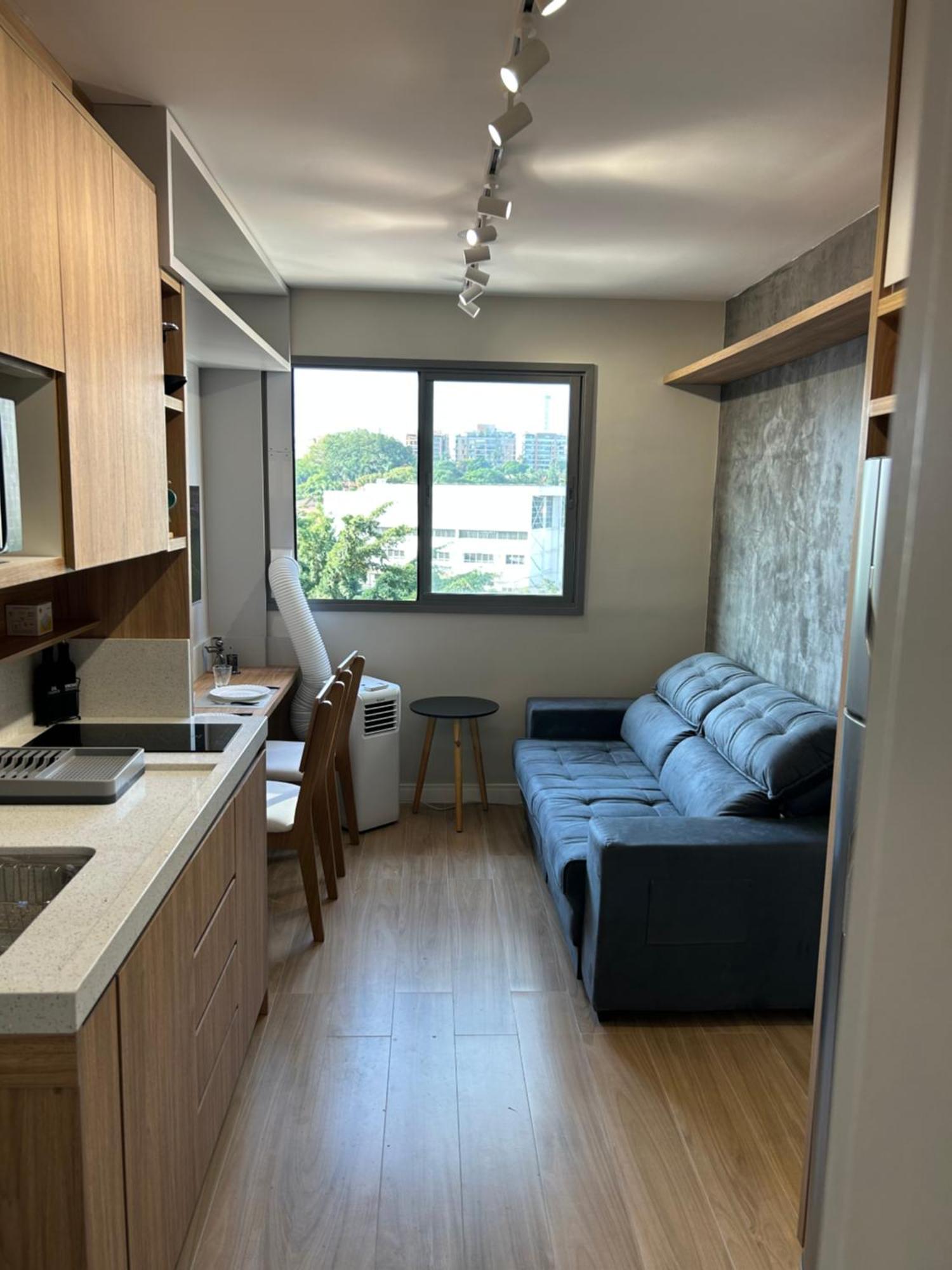 Pinheiros Arcondicionado, Privativo, Vista Livre, Completo New, Piscina, Coworking, Academia, Lavanderia, Hidromassagem, Fogueira, Portaria 24h Etc *