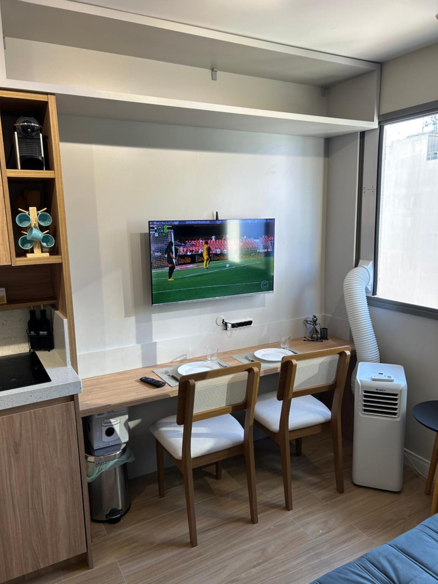 Pinheiros Arcondicionado, Privativo, Vista Livre, Completo New, Piscina, Coworking, Academia, Lavanderia, Hidromassagem, Fogueira, Portaria 24h Etc * São Paulo