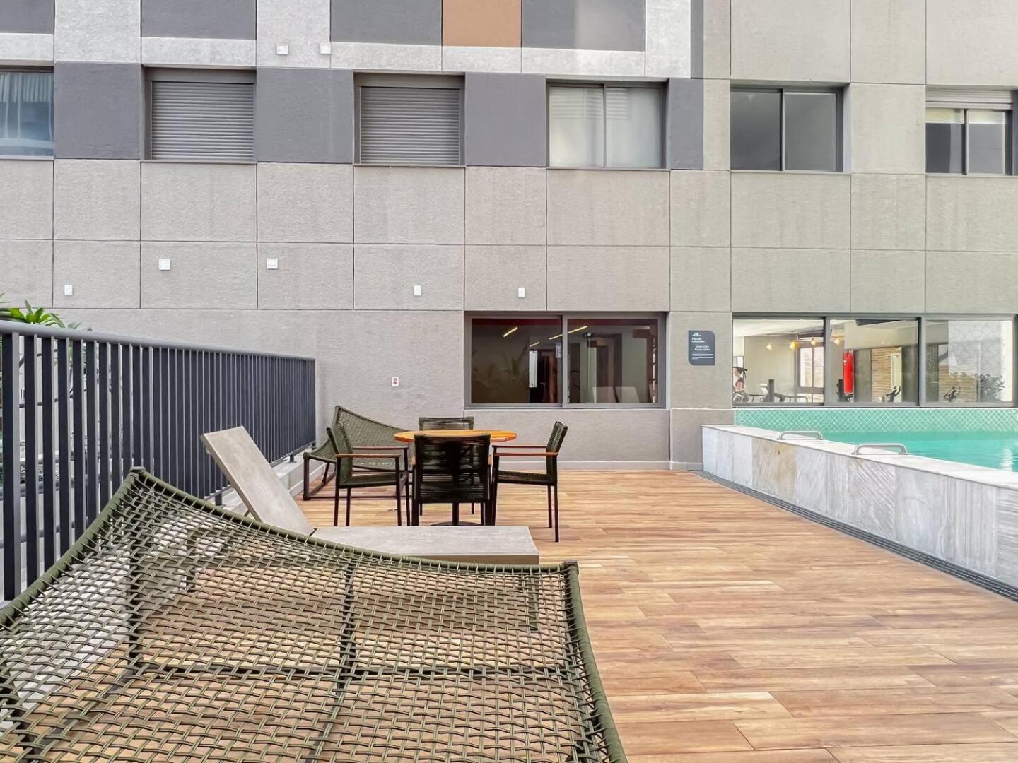 Apartamento Pinheiros Arcondicionado, Privativo, Vista Livre, Completo New, Piscina, Coworking, Academia, Lavanderia, Hidromassagem, Fogueira, Portaria 24h Etc São Paulo
