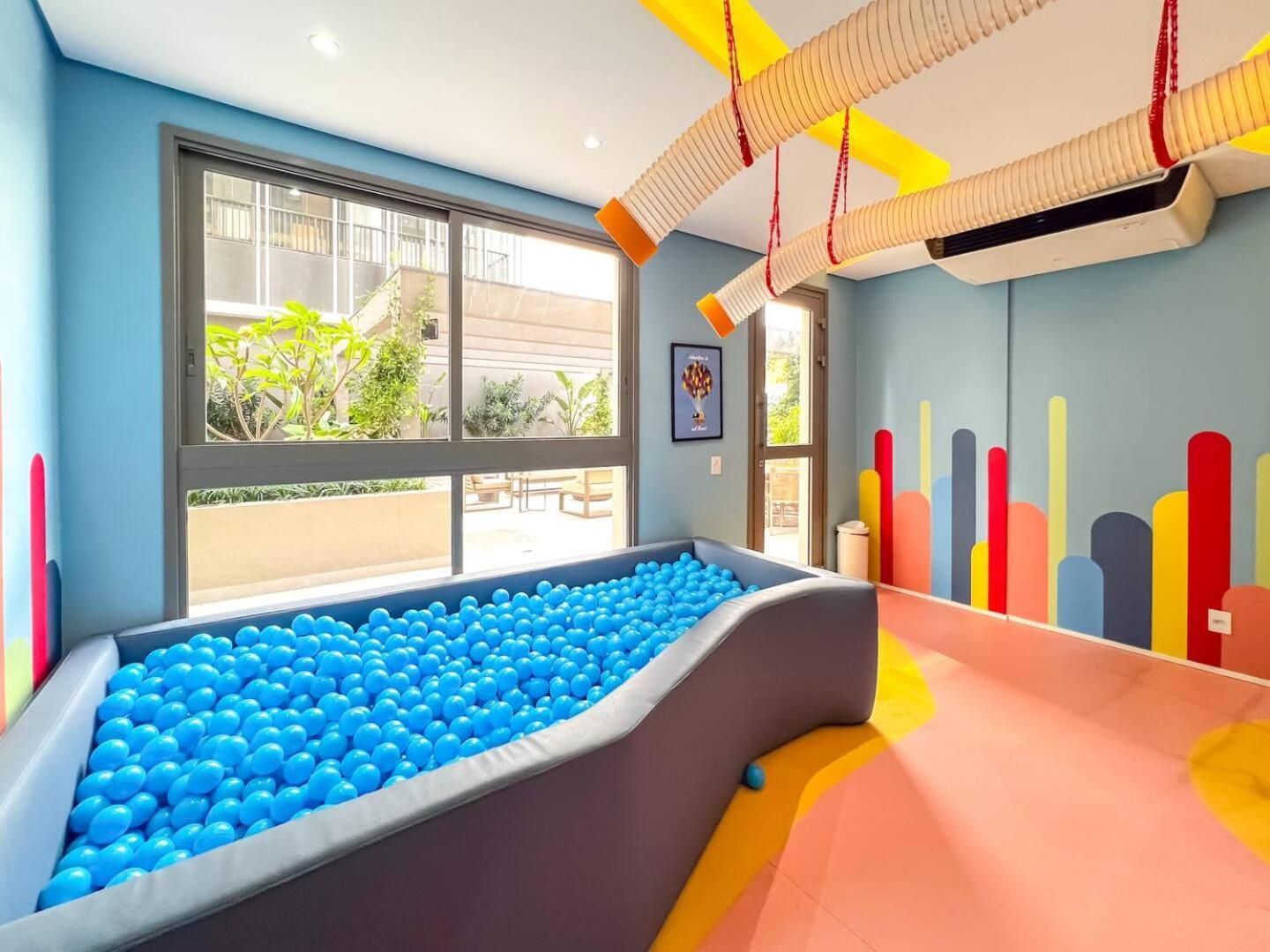 Apartamento Pinheiros Arcondicionado, Privativo, Vista Livre, Completo New, Piscina, Coworking, Academia, Lavanderia, Hidromassagem, Fogueira, Portaria 24h Etc