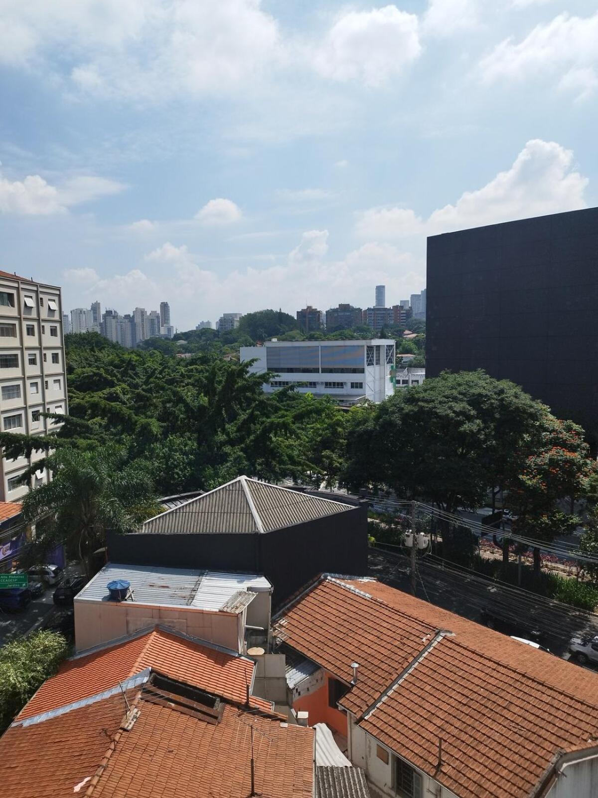 Apartamento Pinheiros Arcondicionado, Privativo, Vista Livre, Completo New, Piscina, Coworking, Academia, Lavanderia, Hidromassagem, Fogueira, Portaria 24h Etc *