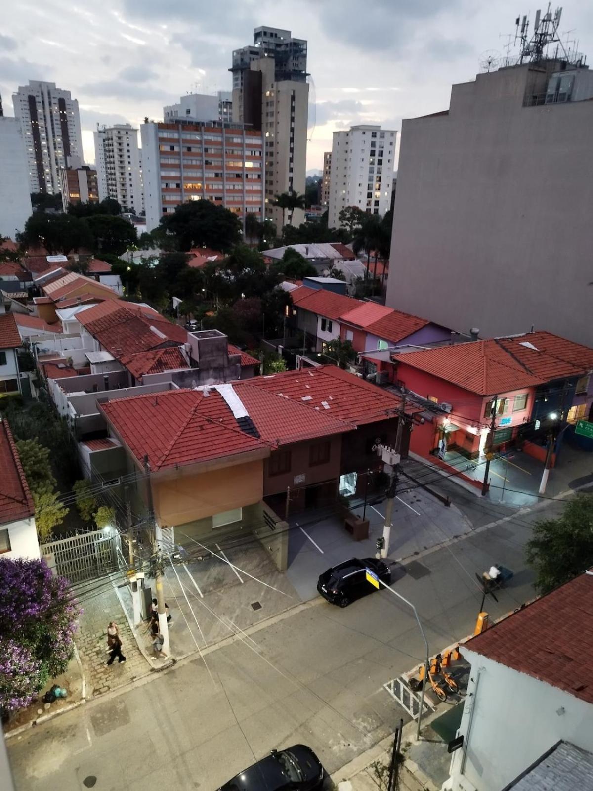 Pinheiros Arcondicionado, Privativo, Vista Livre, Completo New, Piscina, Coworking, Academia, Lavanderia, Hidromassagem, Fogueira, Portaria 24h Etc Apartamento